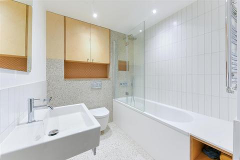 17 Southridge Place, London, SW20 8JQ
