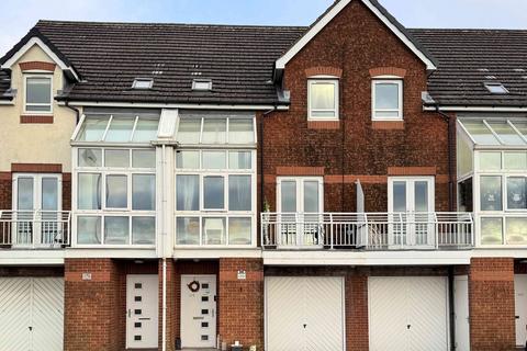 4 bedroom townhouse for sale, Heathmoor Park Road, Halifax HX2