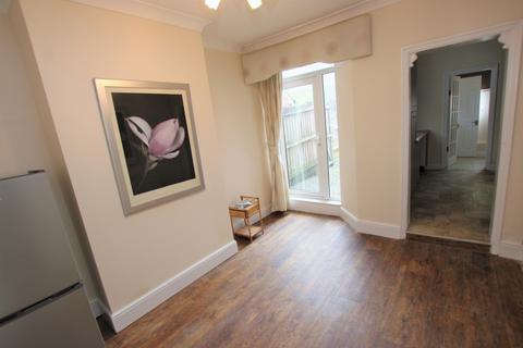 1 bedroom in a house share to rent, Tresham Street, Kettering, Northamptonshire, NN16