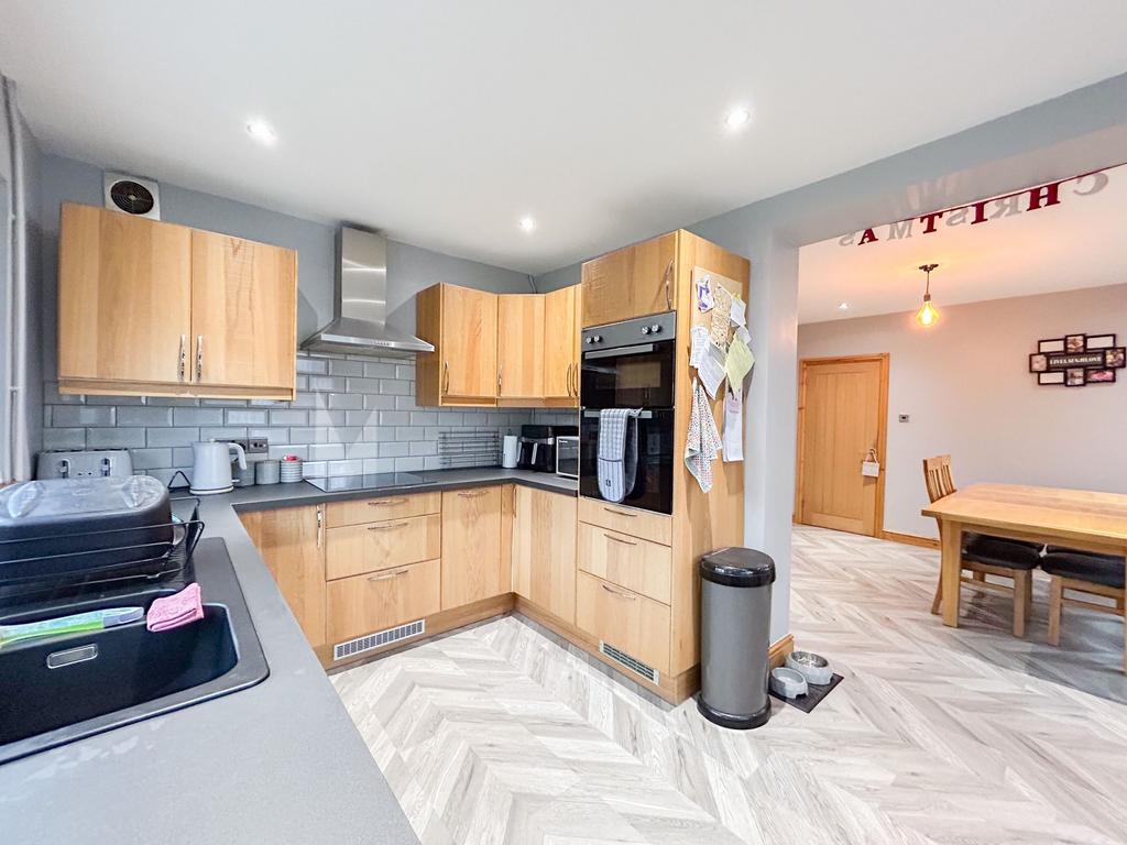 Kitchen/Dinning Room