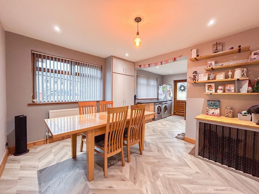 Kitchen/Dinning Room