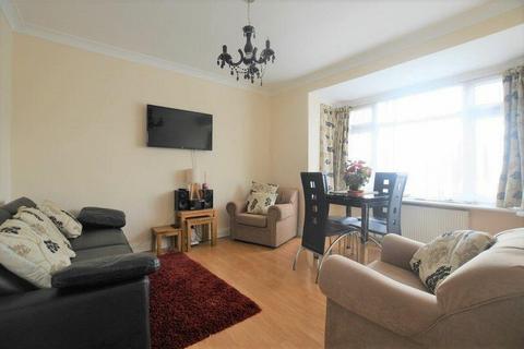 2 bedroom apartment for sale, Headstone Gardens, Harrow