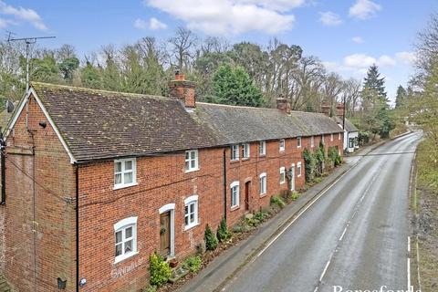 2 bedroom terraced house for sale, Braintree Road, Wethersfield, CM7