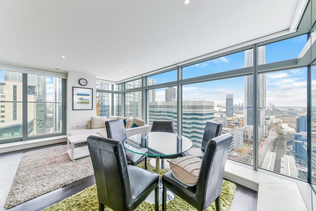 Apartment in London, St John's Estate, Isle of Dogs - View 2