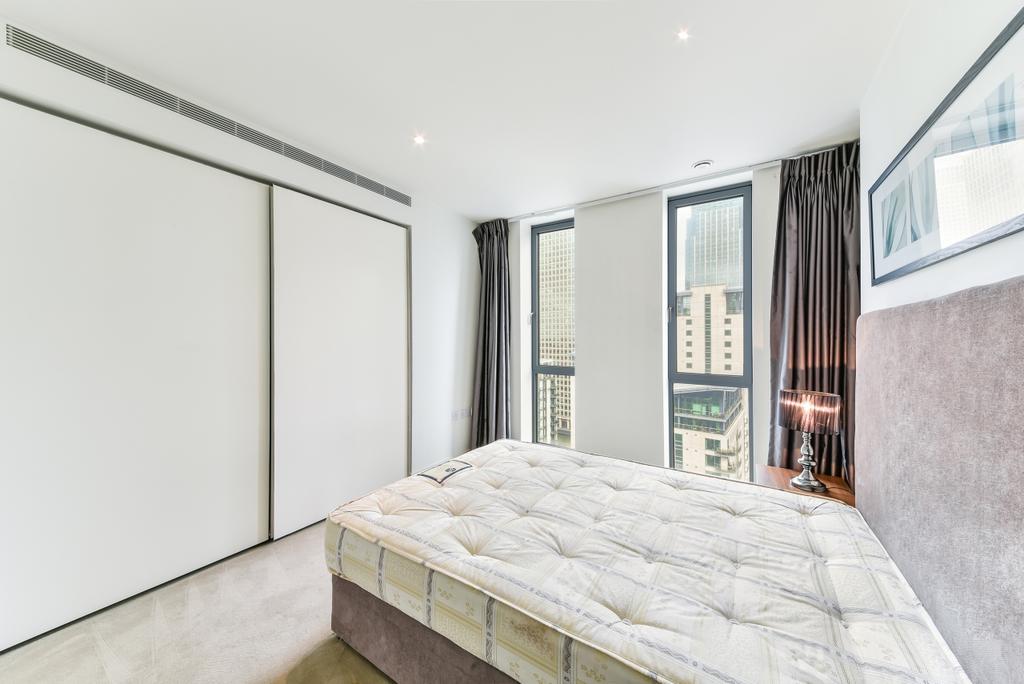 Apartment in London, St John's Estate, Isle of Dogs - View 5