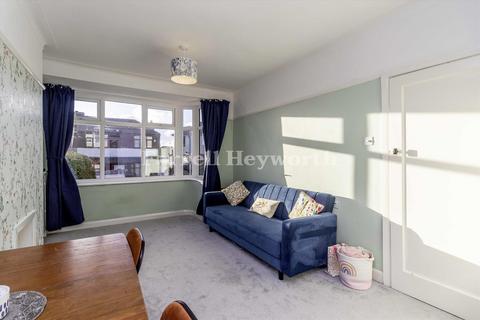3 Boonwell Grove, Barrow-in-furness, LA13 0EG
