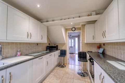 3 bedroom semi-detached house for sale, Westmoreland Drive, Carlton in Lindrick, S81