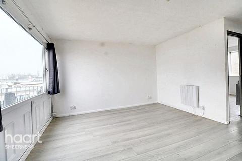 2 bedroom apartment for sale, Manor Way, Sheerness