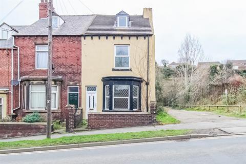 4 bedroom end of terrace house for sale, Quarry Hill, Horbury WF4