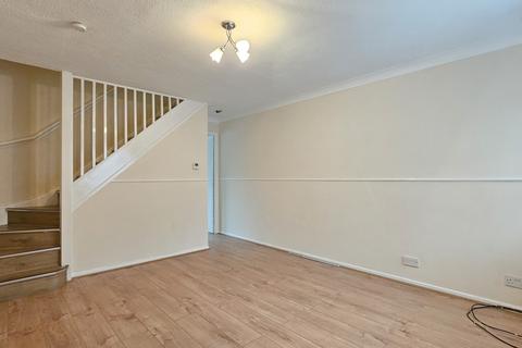 2 bedroom terraced house to rent, Sycamore Close, Lyneham, SN15