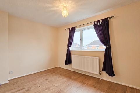 2 bedroom terraced house to rent, Sycamore Close, Lyneham, SN15