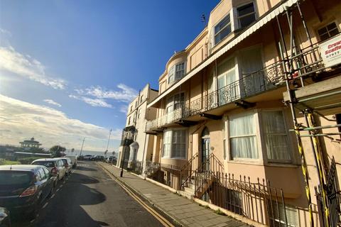 1 bedroom flat for sale, Bedford Square, Brighton