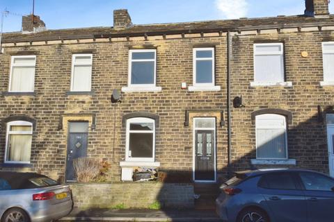 3 bedroom terraced house to rent, Vicarage Road, Huddersfield HD3