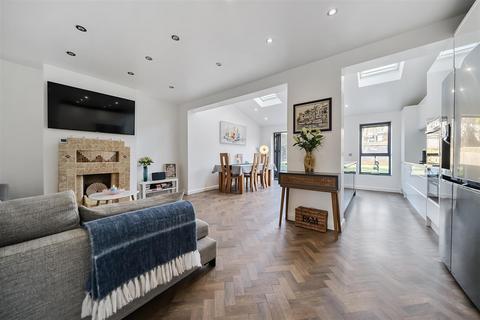 95 Camborne Road, Morden, SM4 4JN
