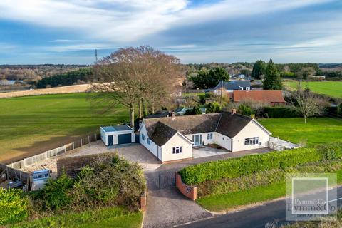 4 bedroom detached bungalow for sale, Stocks Hill, Norwich NR9