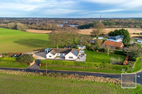 4 bedroom detached bungalow for sale, Stocks Hill, Norwich NR9