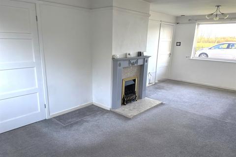 2 bedroom terraced house to rent, Auchinleck Close, YO25