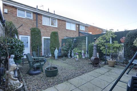 3 bedroom semi-detached house for sale, Hunter Road, Elloughton