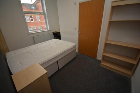 1 bedroom in a house share to rent, 79 King Street, Leigh, WN7 4LJ