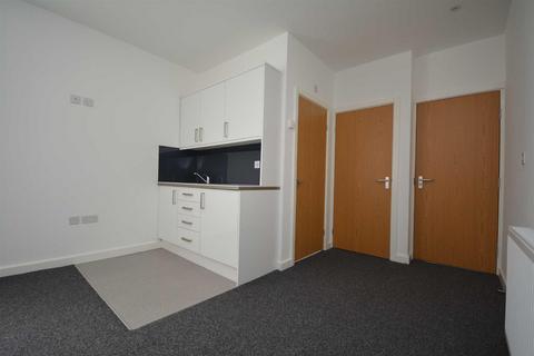 1 bedroom flat to rent, Church Street, Leigh, WN7 1AZ