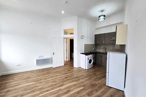 1 bedroom flat to rent, Stoke Newington Road, London N16