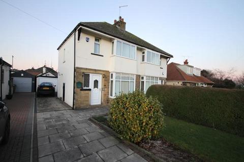 3 bedroom semi-detached house for sale, Leaventhorpe Lane, Thornton, Bradford