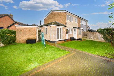 4 bedroom semi-detached house for sale, Canvey Island SS8