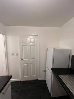 1 bedroom ground floor flat to rent, Mynachdy Road, Cardiff CF14