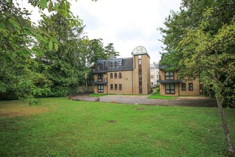 2 bedroom flat to rent, Amberley House Bury Road, Newmarket, Suffolk