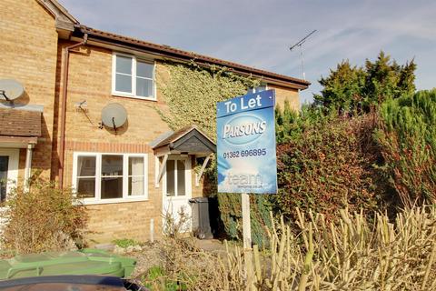 2 bedroom terraced house to rent, Hillcrest Avenue, Toftwood, Dereham