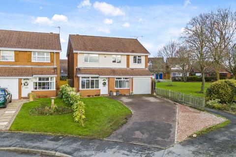 4 bedroom detached house for sale, Orchard Way, Southam, CV47