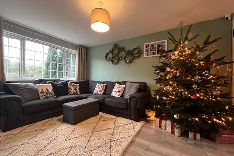 21 Kemp Close, Chatham, ME5 9SP