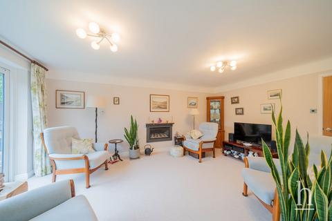 3 bedroom detached bungalow for sale, Holmwood Avenue, Barnston CH61