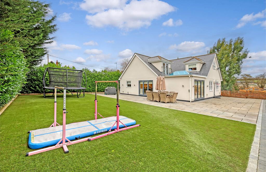 Rear Garden to main house