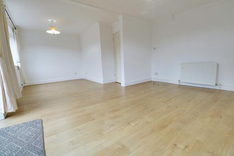 3 bedroom end of terrace house to rent, Stowting Road, Orpington BR6