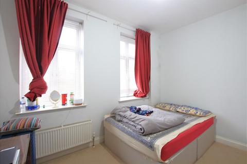 1 bedroom apartment to rent, Cross Lances Road, Hounslow TW3