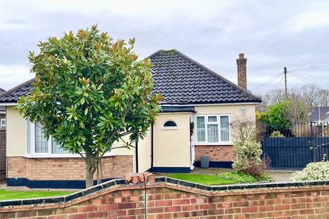 3 bedroom bungalow for sale, Hart Road, Thundersley, Essex, SS7