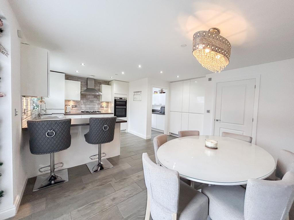 Kitchen/Dinning Room