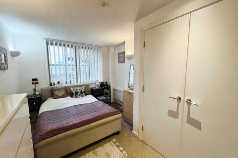 2 bedroom flat to rent, Wellington Street, Leeds, LS1