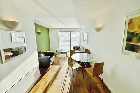 2 bedroom flat to rent, Riverside Way, Leeds, West Yorkshire, LS1