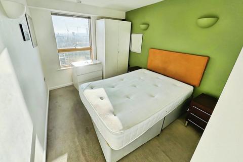 2 bedroom flat to rent, Riverside Way, Leeds, West Yorkshire, LS1