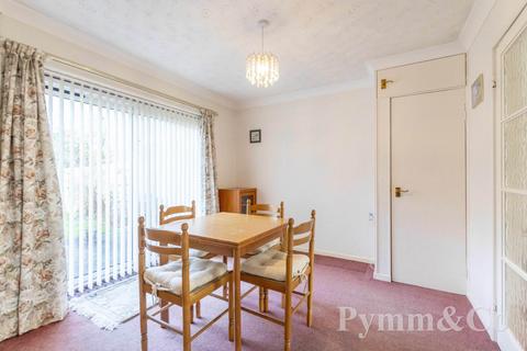 3 bedroom semi-detached bungalow for sale, Booty Road, Norwich NR7