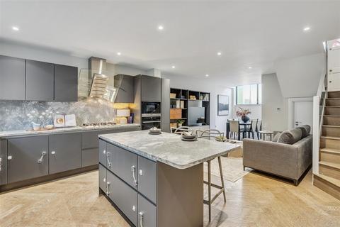 38 Rawlings Street, London, SW3 2LS