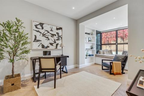 38 Rawlings Street, London, SW3 2LS