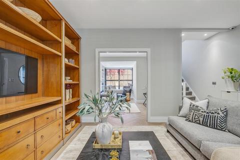 38 Rawlings Street, London, SW3 2LS