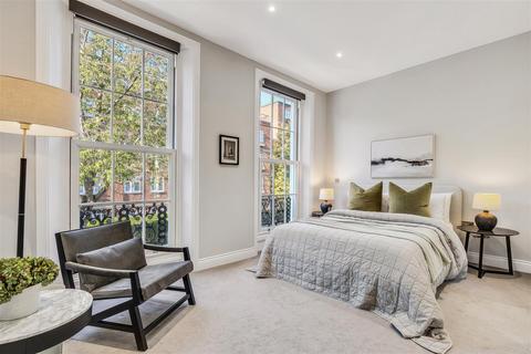 38 Rawlings Street, London, SW3 2LS