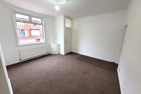 2 bedroom end of terrace house for sale, Wigan Road, Atherton, Manchester