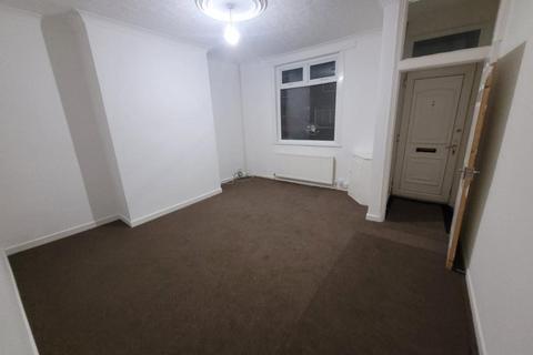 2 bedroom end of terrace house for sale, Wigan Road, Atherton, Manchester