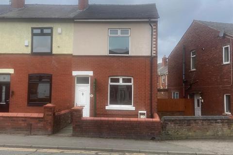 2 bedroom end of terrace house for sale, Wigan Road, Atherton, Manchester