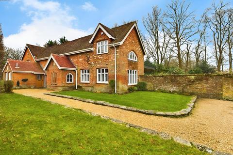 5 bedroom detached house for sale, School Road, Southampton SO31